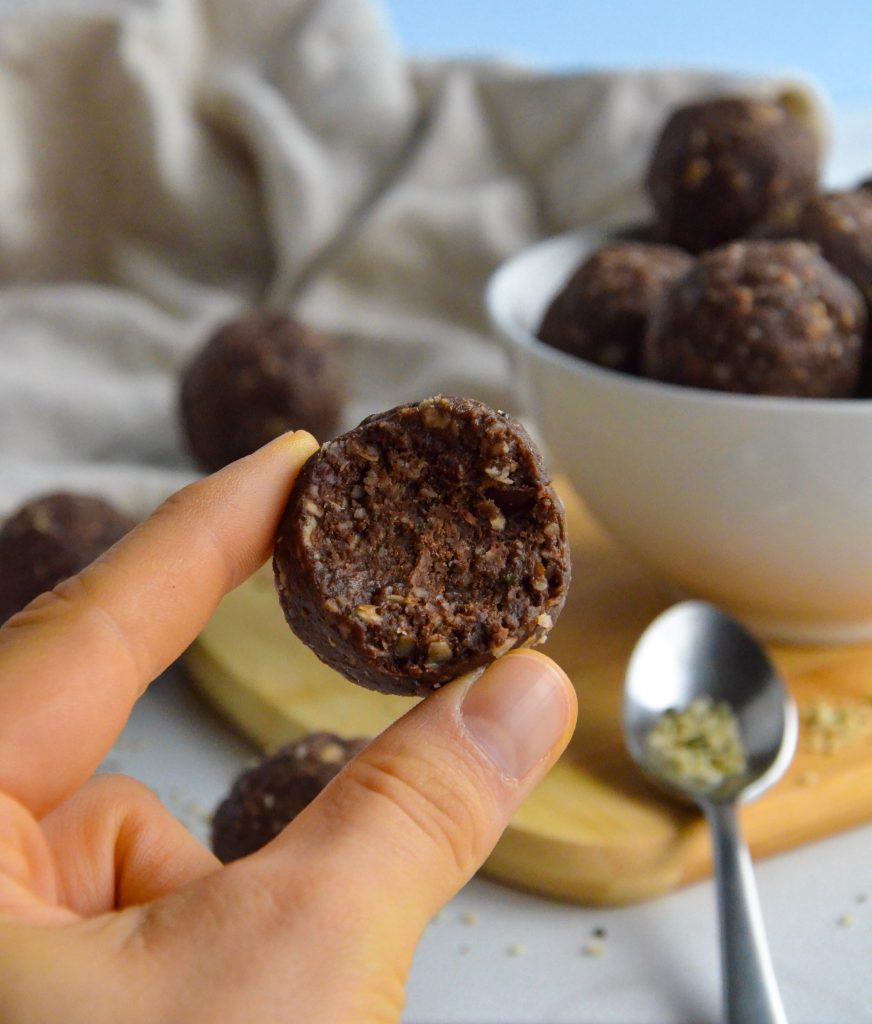 vegan chocolate protein balls
