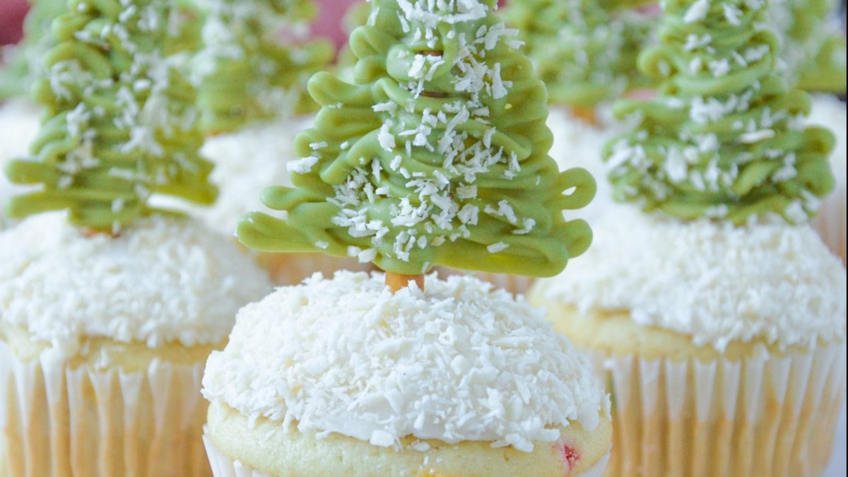Christmas Tree Cupcakes (Vegan)